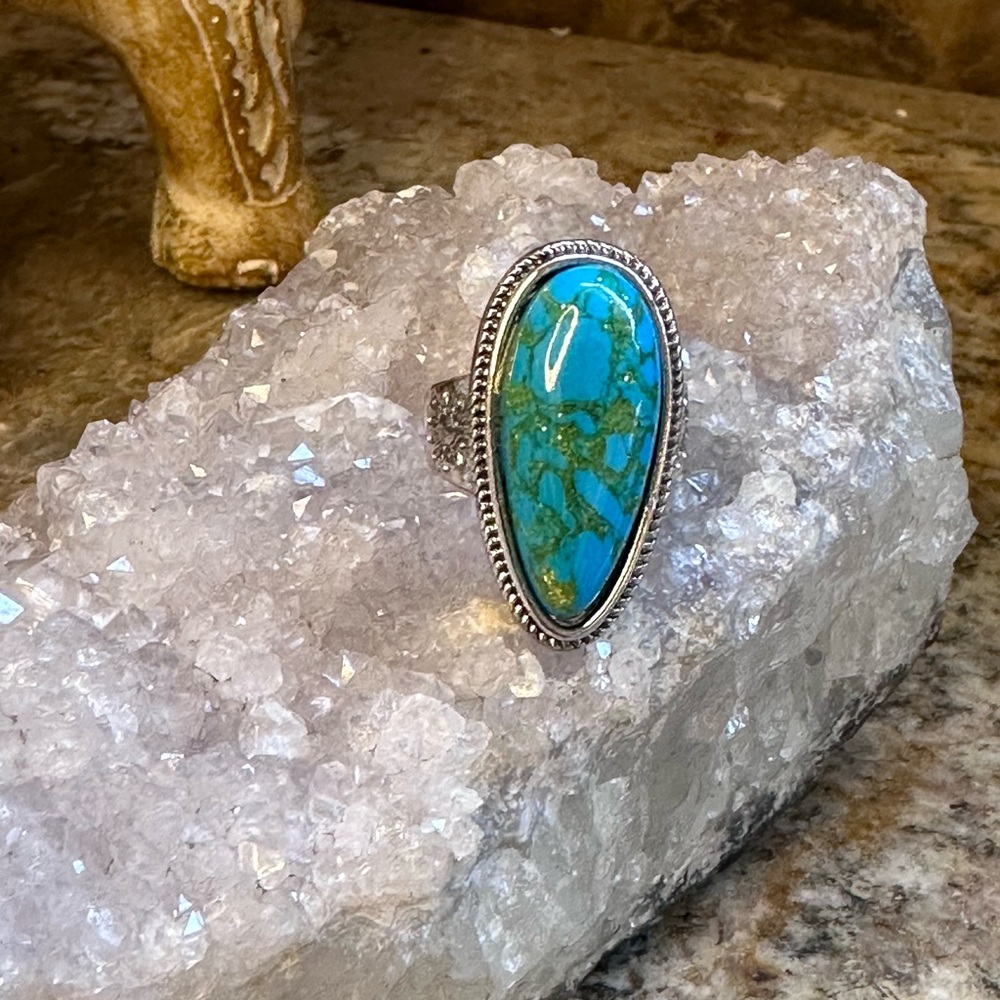 Silver Turquoise Teardrop Ring - Picture 2 of 8